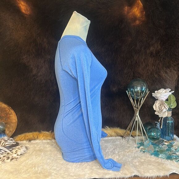 Lululemon top 8 (4444) - Picture 4 of 6